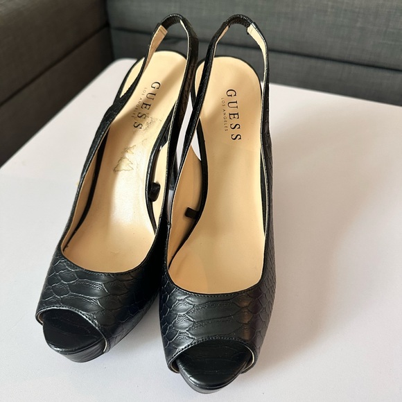 Guess peep toe heels - Picture 2 of 5